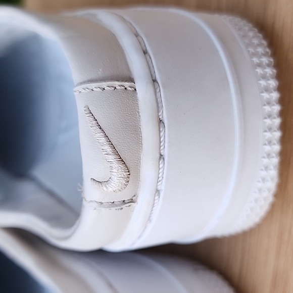 Nike Air Force 1 Lover XX Womens Size 9 Shoes Mules Slides Sneakers Off White - Picture 5 of 9